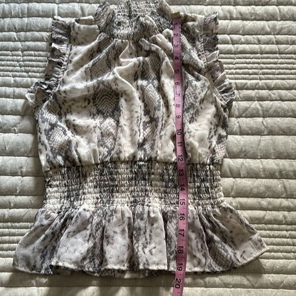 Japna Smocked Neck Ruflle Snakeskin Print Chiffon Blouse Sleeveless Size S - Picture 6 of 6